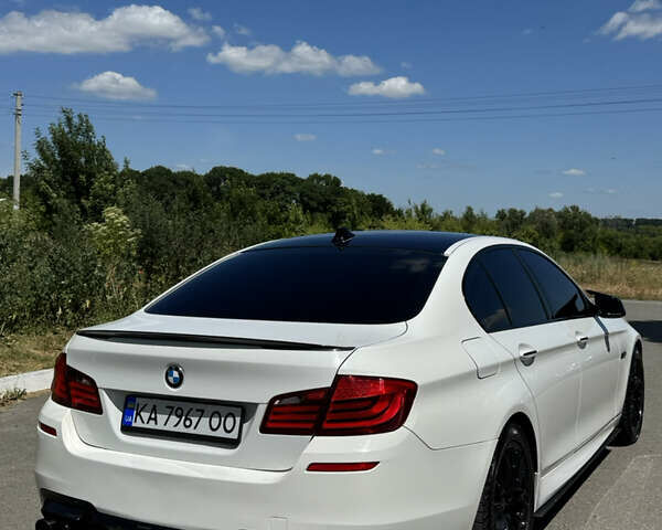 Білий БМВ 5 Серія, об'ємом двигуна 2 л та пробігом 310 тис. км за 20000 $, фото 7 на Automoto.ua