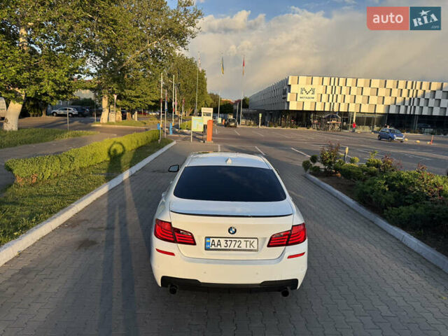 Білий БМВ 5 Серія, об'ємом двигуна 3 л та пробігом 212 тис. км за 13900 $, фото 3 на Automoto.ua