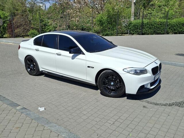 БМВ 5 Серия 2012 в Запорожье на Automoto.ua Белый БМВ 5 Серия, объемом двигателя 2 л и пробегом 220 тыс. км за 13546 $, фото 2 на Automoto.ua