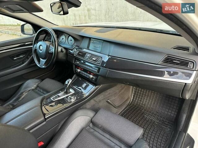 БМВ 5 Серия 2012 в Киеве на Automoto.ua Белый БМВ 5 Серия, объемом двигателя 2 л и пробегом 140 тыс. км за 15000 $, фото 20 на Automoto.ua