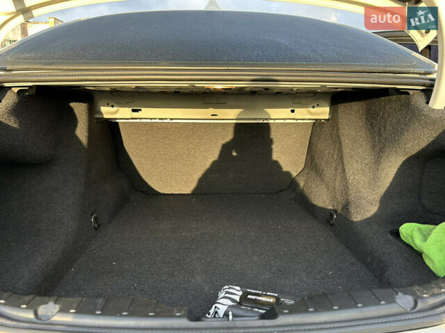 Білий БМВ 5 Серія, об'ємом двигуна 2 л та пробігом 214 тис. км за 16300 $, фото 9 на Automoto.ua