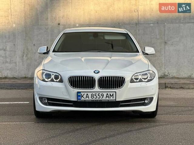 БМВ 5 Серия 2012 в Киеве на Automoto.ua Белый БМВ 5 Серия, объемом двигателя 2 л и пробегом 140 тыс. км за 15000 $, фото 1 на Automoto.ua