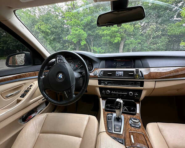 Білий БМВ 5 Серія, об'ємом двигуна 2 л та пробігом 235 тис. км за 15700 $, фото 11 на Automoto.ua