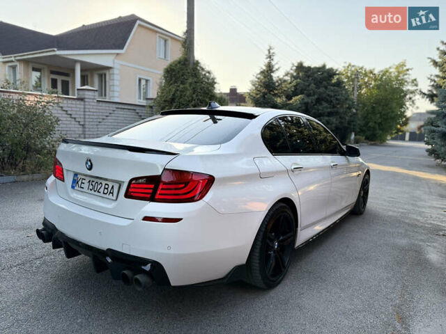 Белый БМВ 5 Серия, объемом двигателя 2.98 л и пробегом 240 тыс. км за 16500 $, фото 9 на Automoto.ua