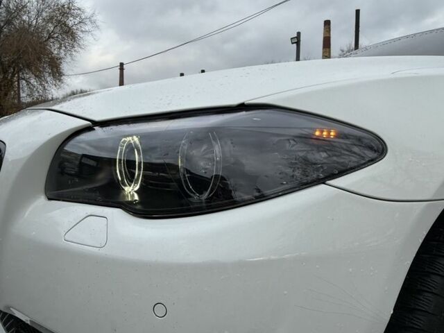 Белый БМВ 5 Серия, объемом двигателя 2 л и пробегом 230 тыс. км за 12500 $, фото 6 на Automoto.ua