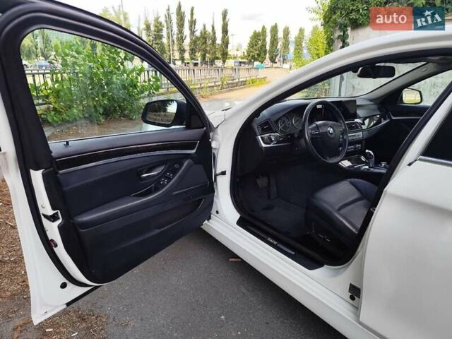 Білий БМВ 5 Серія, об'ємом двигуна 2 л та пробігом 288 тис. км за 11500 $, фото 13 на Automoto.ua