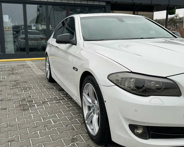 Белый БМВ 5 Серия, объемом двигателя 2 л и пробегом 205 тыс. км за 11400 $, фото 50 на Automoto.ua