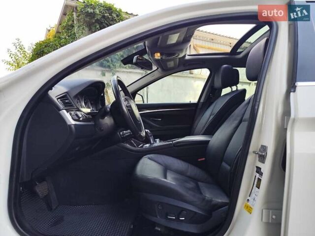 Білий БМВ 5 Серія, об'ємом двигуна 2 л та пробігом 288 тис. км за 11500 $, фото 12 на Automoto.ua