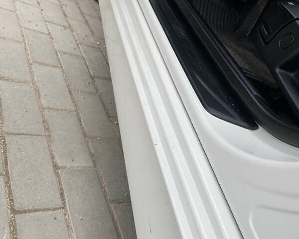 Білий БМВ 5 Серія, об'ємом двигуна 2 л та пробігом 171 тис. км за 13200 $, фото 35 на Automoto.ua