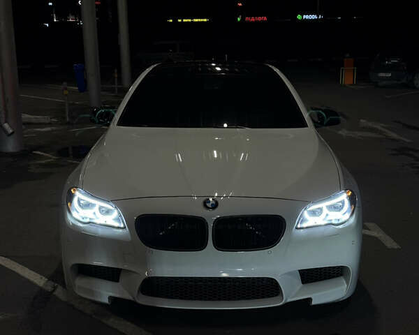 Білий БМВ 5 Серія, об'ємом двигуна 2 л та пробігом 194 тис. км за 16999 $, фото 11 на Automoto.ua
