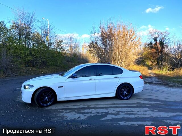 Білий БМВ 5 Серія, об'ємом двигуна 2 л та пробігом 200 тис. км за 13200 $, фото 1 на Automoto.ua