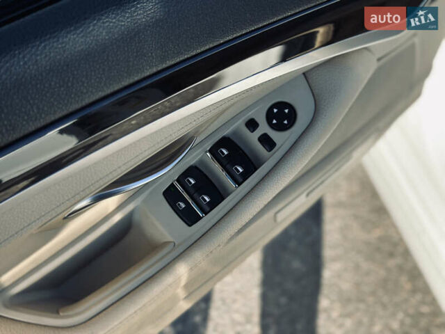 Білий БМВ 5 Серія, об'ємом двигуна 2 л та пробігом 257 тис. км за 12900 $, фото 21 на Automoto.ua