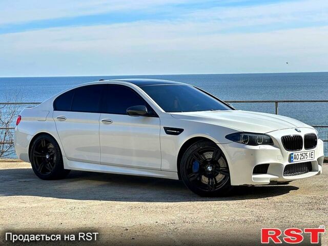 Белый БМВ 5 Серия, объемом двигателя 4.4 л и пробегом 163 тыс. км за 34999 $, фото 1 на Automoto.ua