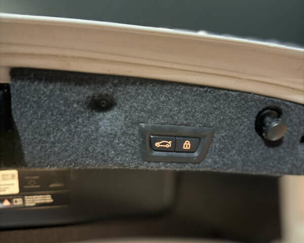 Белый БМВ 5 Серия, объемом двигателя 2 л и пробегом 235 тыс. км за 14500 $, фото 4 на Automoto.ua