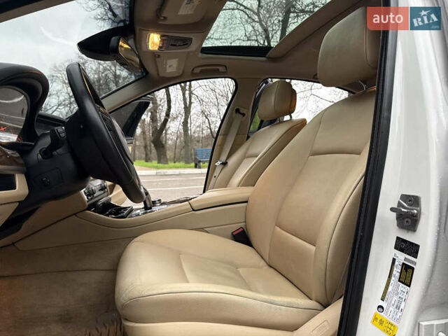 Білий БМВ 5 Серія, об'ємом двигуна 3 л та пробігом 223 тис. км за 11900 $, фото 39 на Automoto.ua