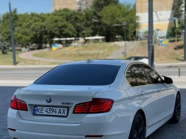 Белый БМВ 5 Серия, объемом двигателя 2 л и пробегом 200 тыс. км за 11999 $, фото 2 на Automoto.ua