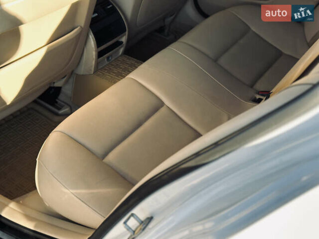Білий БМВ 5 Серія, об'ємом двигуна 2 л та пробігом 257 тис. км за 12900 $, фото 15 на Automoto.ua