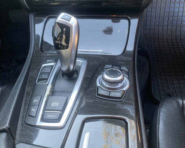 Білий БМВ 5 Серія, об'ємом двигуна 2 л та пробігом 220 тис. км за 12000 $, фото 7 на Automoto.ua