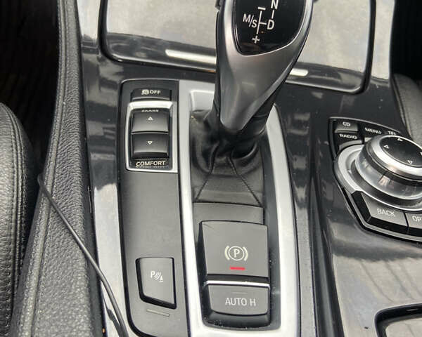 Білий БМВ 5 Серія, об'ємом двигуна 2 л та пробігом 171 тис. км за 13200 $, фото 25 на Automoto.ua