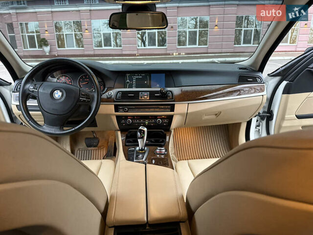 Білий БМВ 5 Серія, об'ємом двигуна 3 л та пробігом 223 тис. км за 11900 $, фото 29 на Automoto.ua