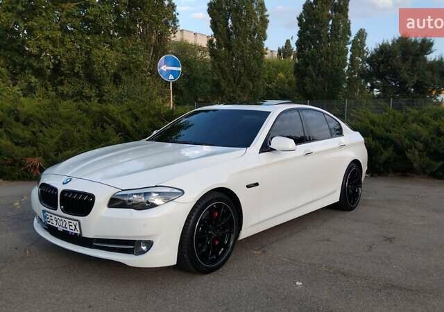 Белый БМВ 5 Серия, объемом двигателя 3 л и пробегом 290 тыс. км за 17500 $, фото 11 на Automoto.ua