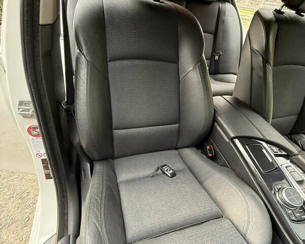 Білий БМВ 5 Серія, об'ємом двигуна 2 л та пробігом 196 тис. км за 14150 $, фото 14 на Automoto.ua