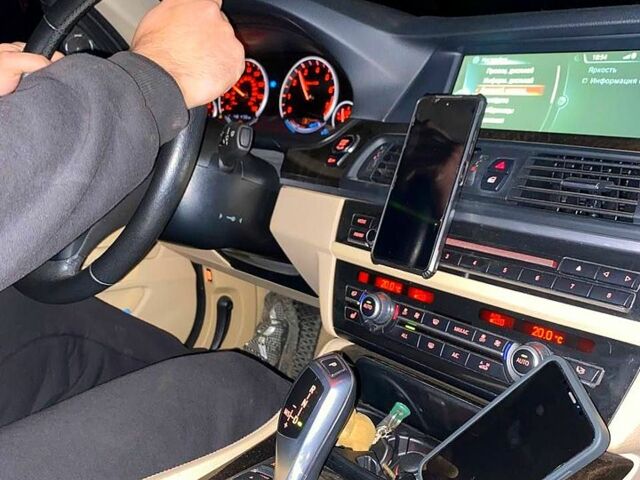 Белый БМВ 5 Серия, объемом двигателя 2 л и пробегом 0 тыс. км за 9999 $, фото 1 на Automoto.ua