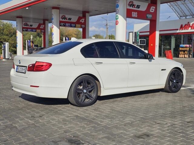 БМВ 5 Серия 2012 в Кривом Роге на Automoto.ua Белый БМВ 5 Серия, объемом двигателя 2 л и пробегом 180 тыс. км за 13500 $, фото 15 на Automoto.ua