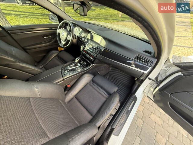 Білий БМВ 5 Серія, об'ємом двигуна 2 л та пробігом 105 тис. км за 14700 $, фото 35 на Automoto.ua