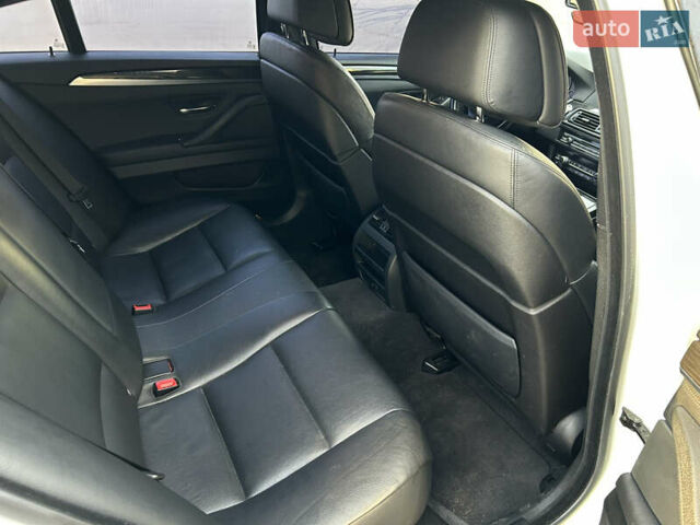 Білий БМВ 5 Серія, об'ємом двигуна 2 л та пробігом 214 тис. км за 16300 $, фото 13 на Automoto.ua