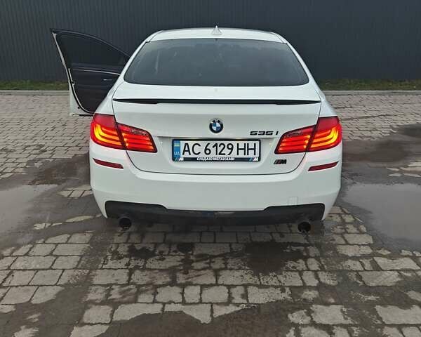 Белый БМВ 5 Серия, объемом двигателя 2.98 л и пробегом 210 тыс. км за 14500 $, фото 5 на Automoto.ua