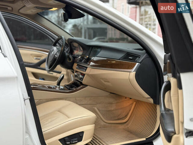 Білий БМВ 5 Серія, об'ємом двигуна 3 л та пробігом 223 тис. км за 11900 $, фото 22 на Automoto.ua