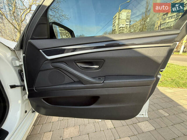 Білий БМВ 5 Серія, об'ємом двигуна 2 л та пробігом 105 тис. км за 14700 $, фото 37 на Automoto.ua