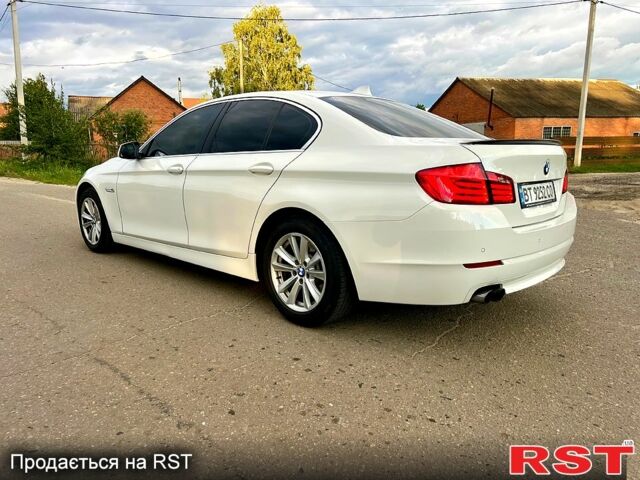 Белый БМВ 5 Серия, объемом двигателя 2 л и пробегом 327 тыс. км за 14800 $, фото 1 на Automoto.ua