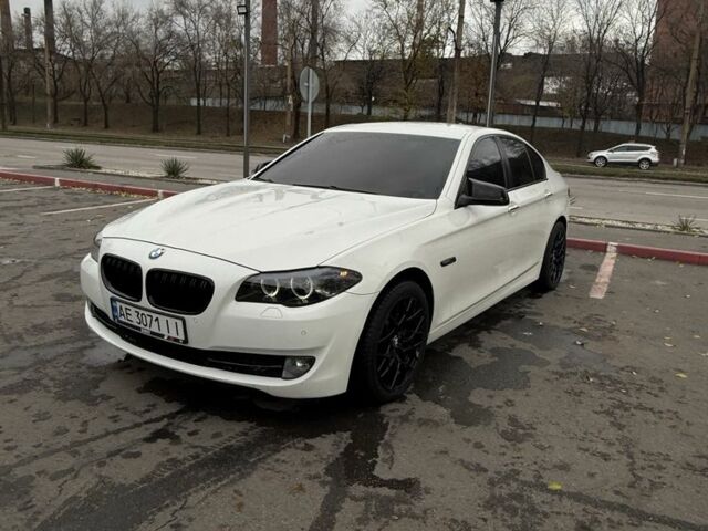 Белый БМВ 5 Серия, объемом двигателя 2 л и пробегом 230 тыс. км за 12500 $, фото 8 на Automoto.ua