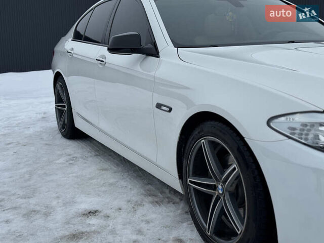 Белый БМВ 5 Серия, объемом двигателя 2 л и пробегом 210 тыс. км за 13700 $, фото 36 на Automoto.ua