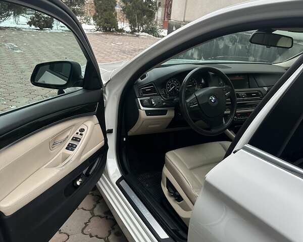 Белый БМВ 5 Серия, объемом двигателя 2.98 л и пробегом 245 тыс. км за 14000 $, фото 21 на Automoto.ua