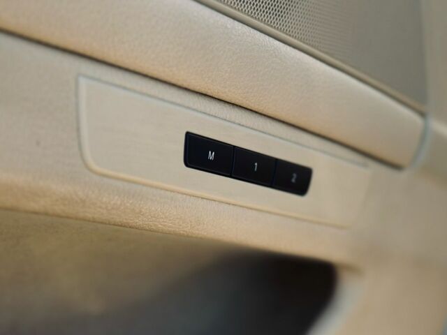 Белый БМВ 5 Серия, объемом двигателя 2 л и пробегом 257 тыс. км за 11499 $, фото 22 на Automoto.ua