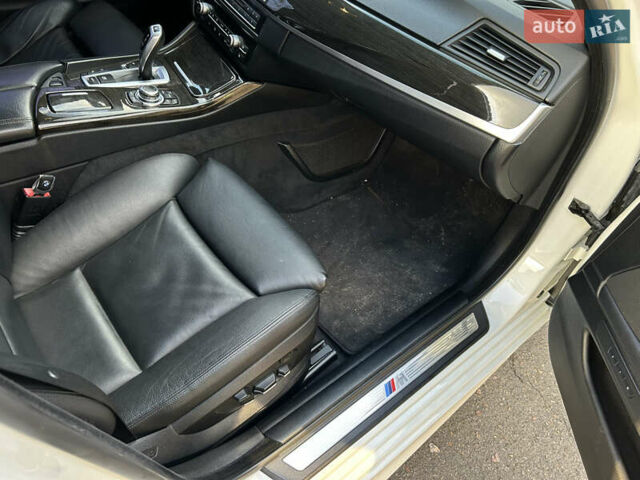 Білий БМВ 5 Серія, об'ємом двигуна 2 л та пробігом 214 тис. км за 16300 $, фото 16 на Automoto.ua