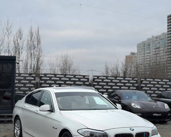 Белый БМВ 5 Серия, объемом двигателя 2 л и пробегом 231 тыс. км за 9500 $, фото 2 на Automoto.ua