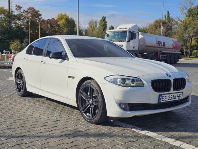БМВ 5 Серия 2012 в Кривом Роге на Automoto.ua Белый БМВ 5 Серия, объемом двигателя 2 л и пробегом 180 тыс. км за 13500 $, фото 13 на Automoto.ua