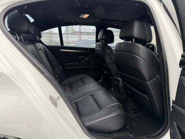 Белый БМВ 5 Серия, объемом двигателя 3 л и пробегом 218 тыс. км за 14500 $, фото 12 на Automoto.ua