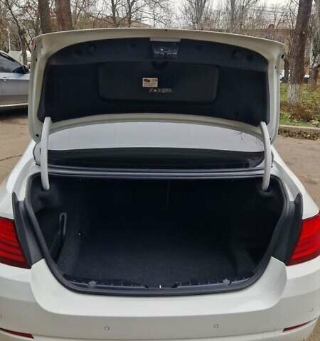 Белый БМВ 5 Серия, объемом двигателя 2 л и пробегом 270 тыс. км за 12200 $, фото 6 на Automoto.ua