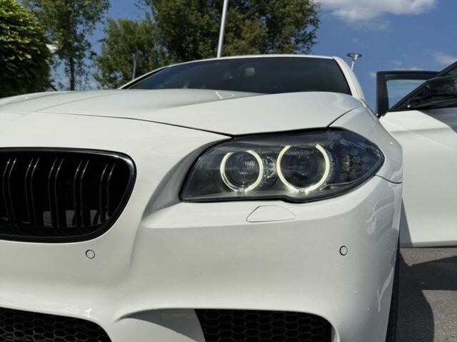 Белый БМВ 5 Серия, объемом двигателя 3 л и пробегом 220 тыс. км за 14999 $, фото 6 на Automoto.ua