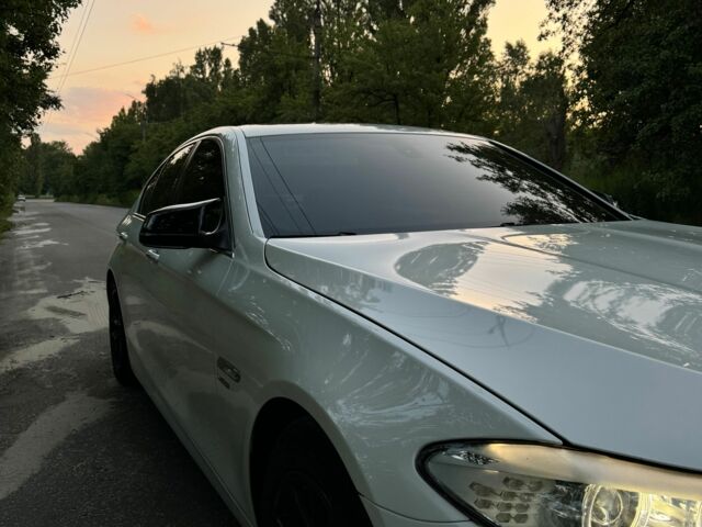 Белый БМВ 5 Серия, объемом двигателя 2 л и пробегом 200 тыс. км за 11800 $, фото 6 на Automoto.ua