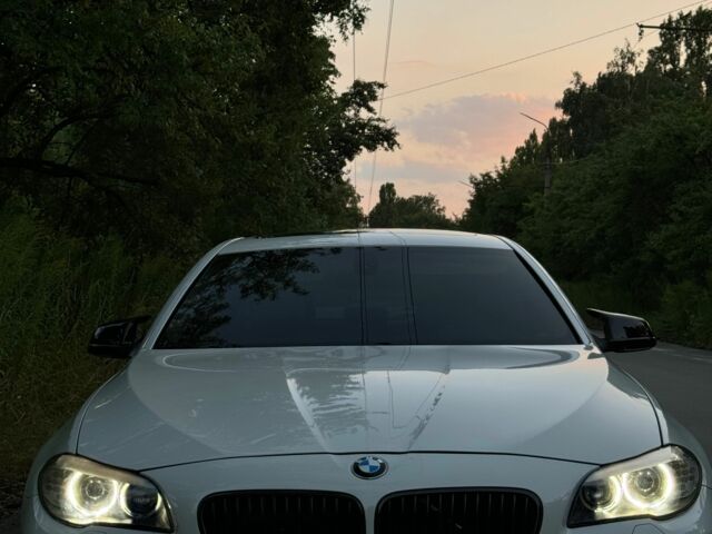 Белый БМВ 5 Серия, объемом двигателя 2 л и пробегом 200 тыс. км за 11800 $, фото 7 на Automoto.ua