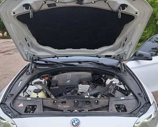 Білий БМВ 5 Серія, об'ємом двигуна 2 л та пробігом 120 тис. км за 14500 $, фото 5 на Automoto.ua