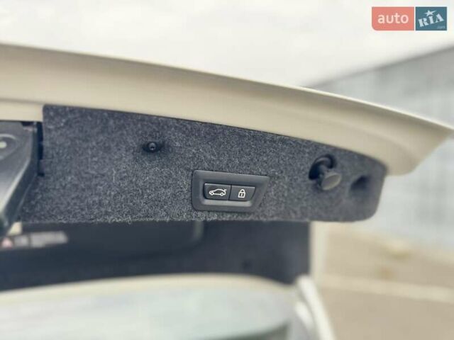 Белый БМВ 5 Серия, объемом двигателя 2 л и пробегом 183 тыс. км за 14500 $, фото 13 на Automoto.ua