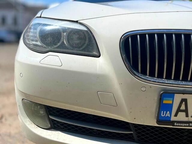 Белый БМВ 5 Серия, объемом двигателя 2 л и пробегом 0 тыс. км за 9999 $, фото 4 на Automoto.ua