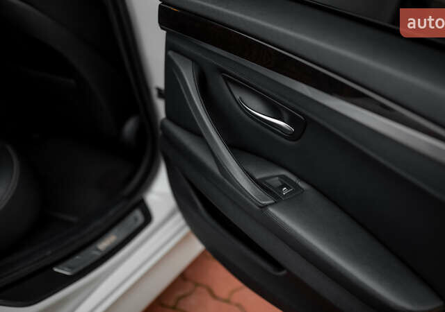 Белый БМВ 5 Серия, объемом двигателя 2 л и пробегом 282 тыс. км за 17500 $, фото 56 на Automoto.ua